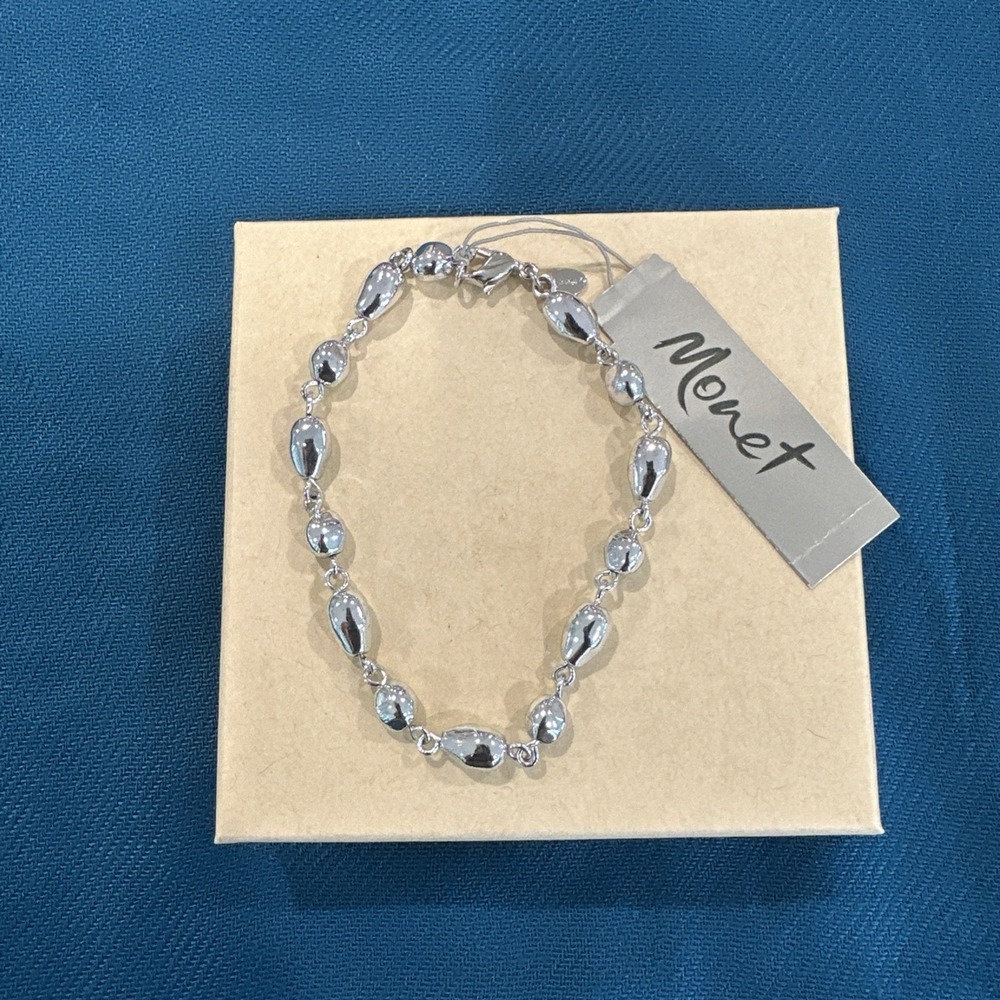 Monet Silvertone Bean Link Bracelet NWT